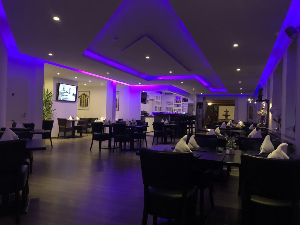 文森特酒店 辛斯海姆 外观 照片